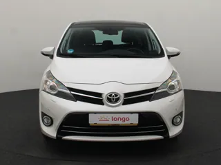 TOYOTA VERSO Dynamic Business