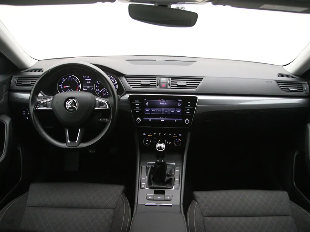 SKODA SUPERB Active Business
