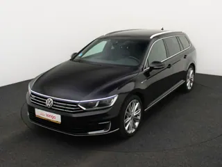 VOLKSWAGEN PASSAT B8 Highline