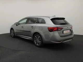 TOYOTA AVENSIS Active Plus
