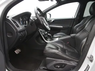 VOLVO XC60 R-Design