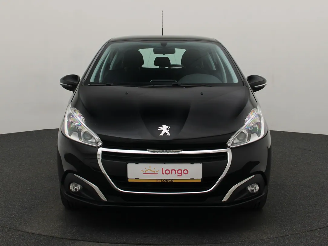 PEUGEOT 208 Lion