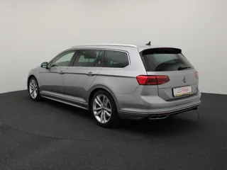 VOLKSWAGEN PASSAT B8 R-Line Business +