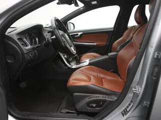 VOLVO V60 Summum