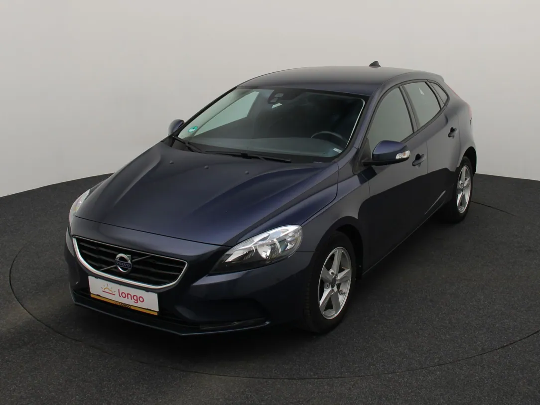 VOLVO V40 Momentum