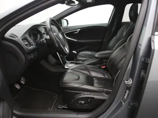 VOLVO V40 R-Design Business