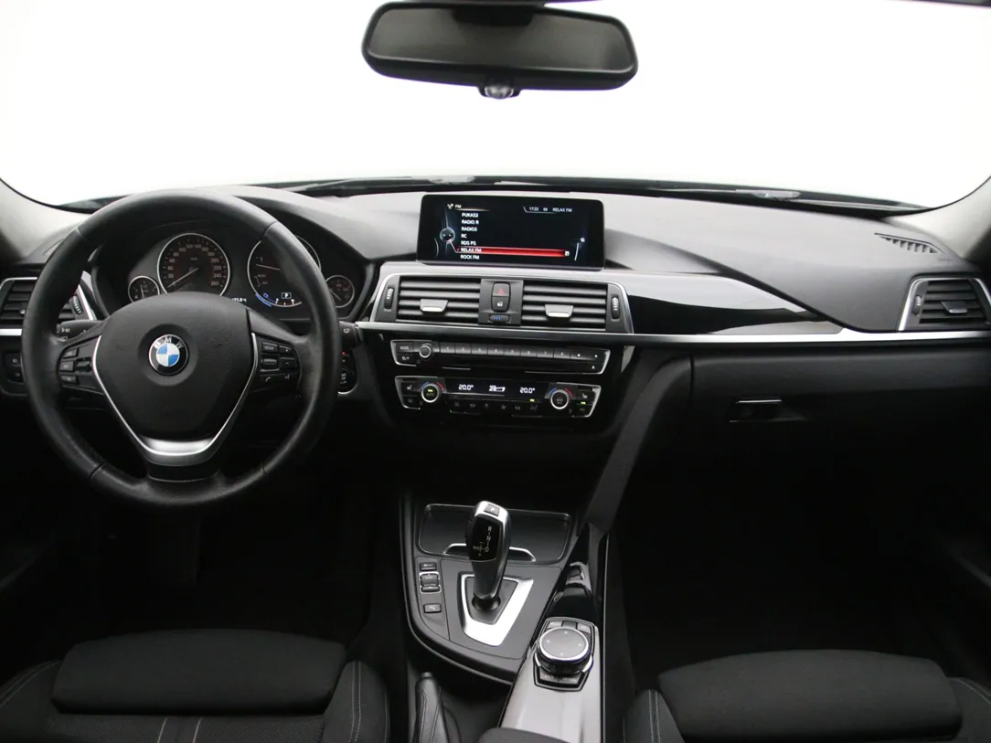 BMW 330 Sport Line