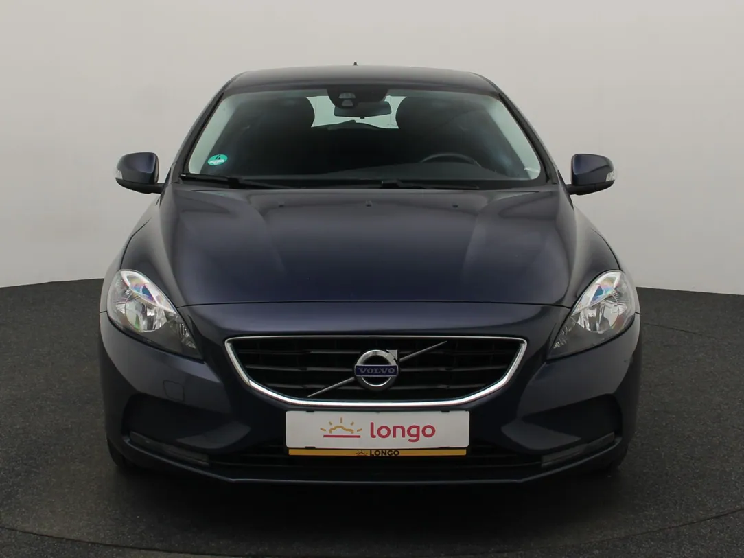 VOLVO V40 Momentum
