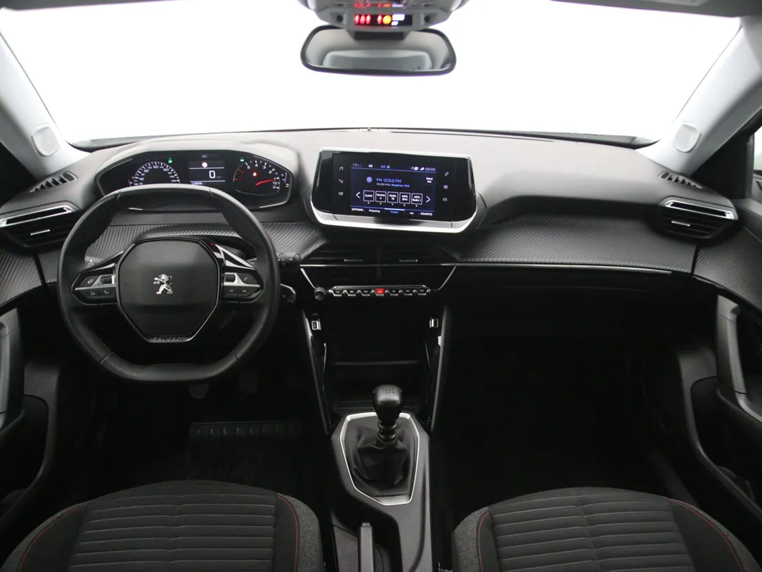 PEUGEOT 2008 Active