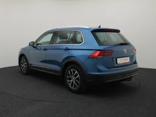 VOLKSWAGEN TIGUAN Connected Series