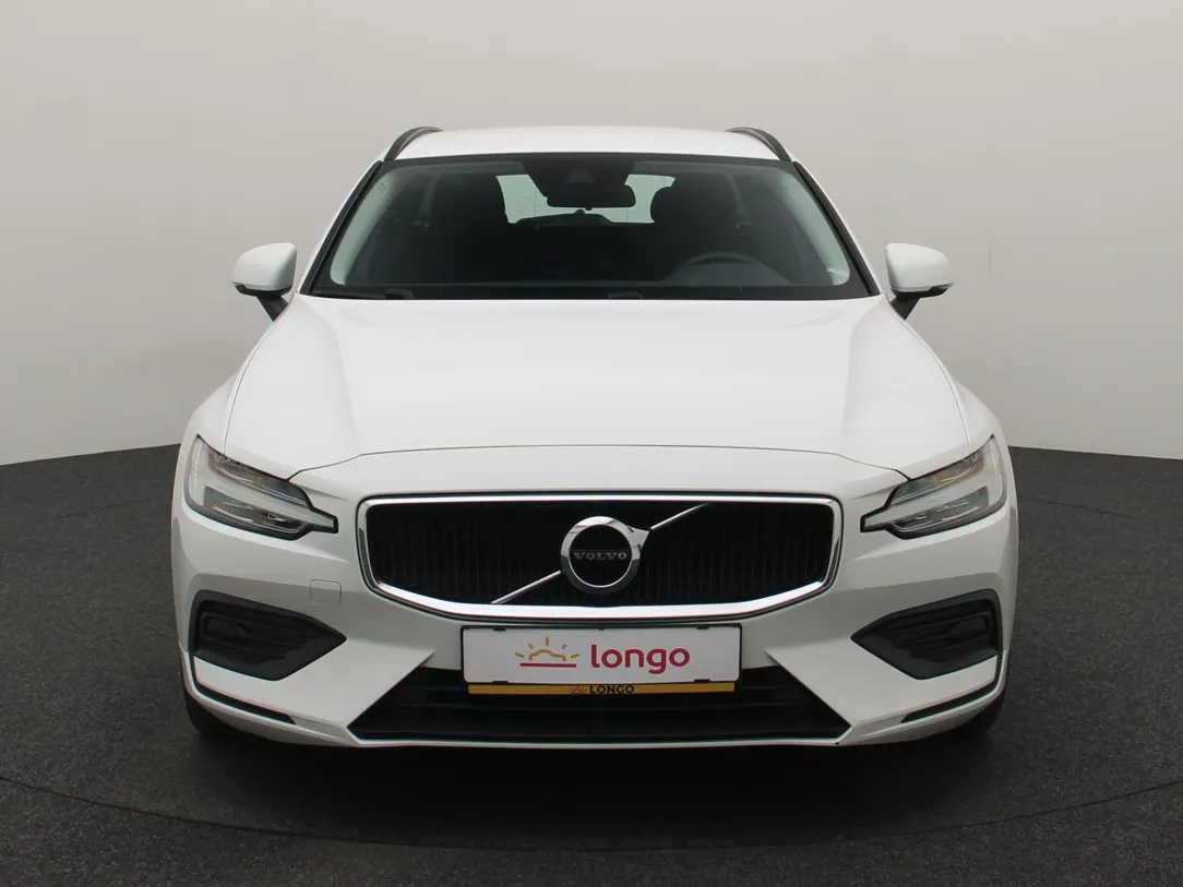 VOLVO V60 MHEV Momentum Advantage