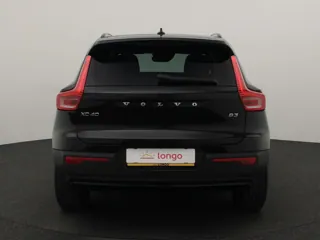 VOLVO XC40 R-Design