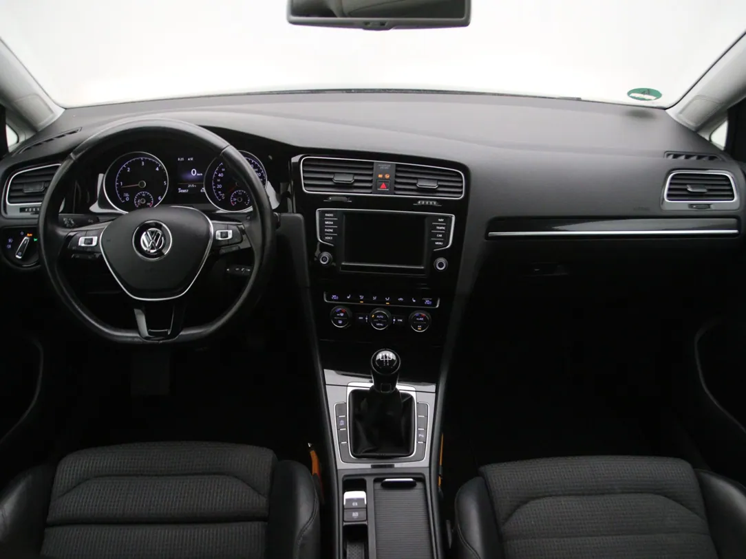 VOLKSWAGEN GOLF 7 Business Edition