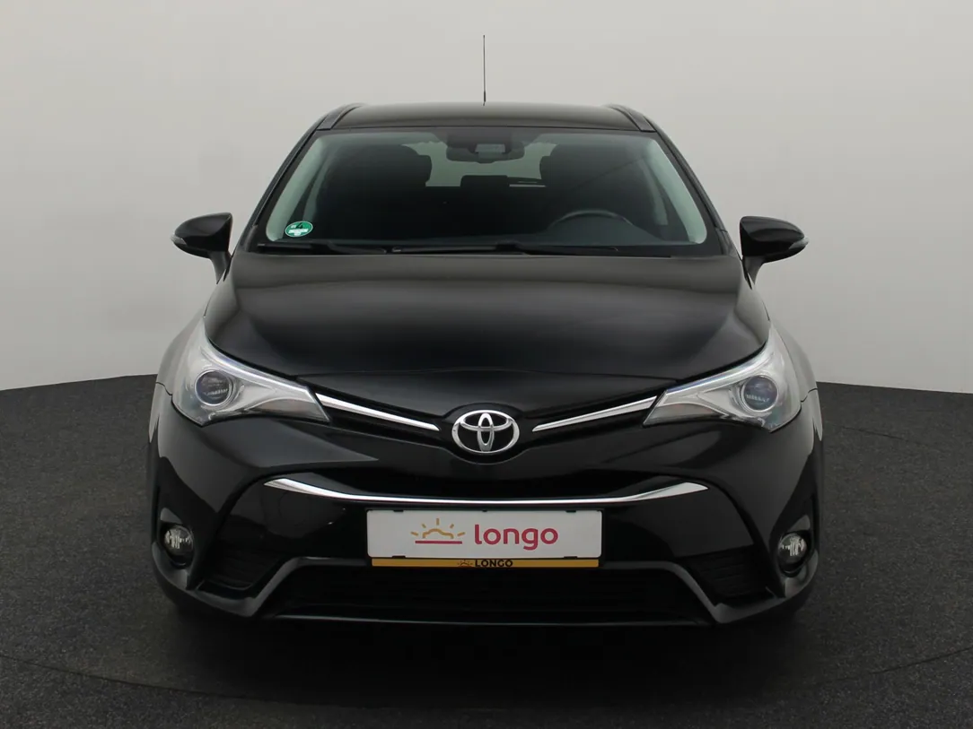 TOYOTA AVENSIS Pro