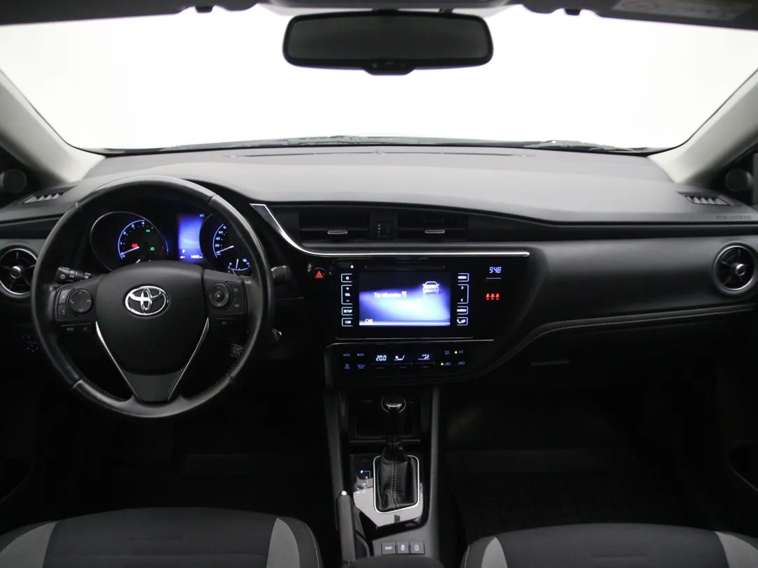 TOYOTA AURIS Active