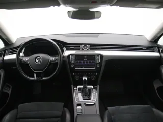 VOLKSWAGEN PASSAT B8 GTE Connected Series Plus