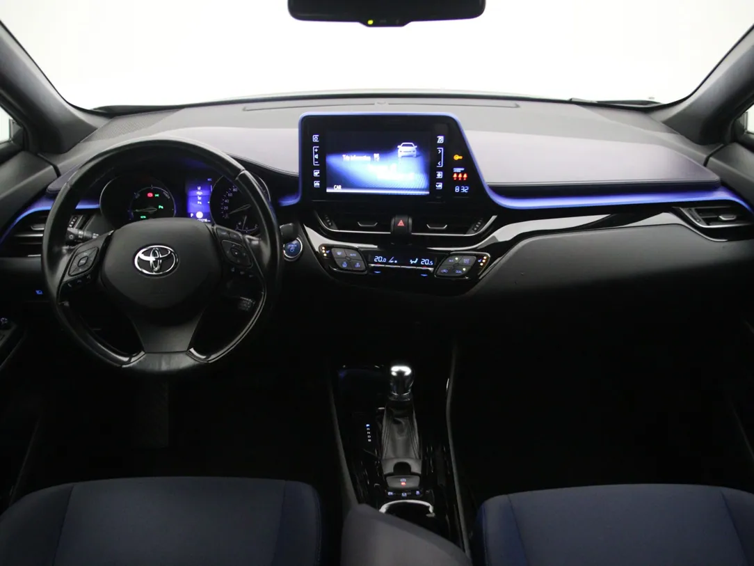 TOYOTA C-HR Dynamic 