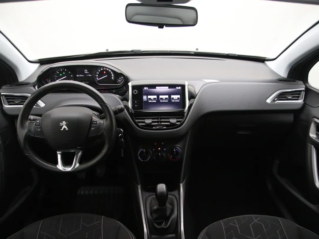 PEUGEOT 2008 Active