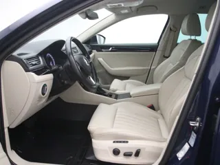 SKODA SUPERB Laurin & Klement