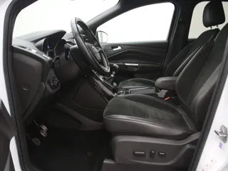 FORD KUGA ST Line