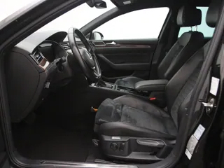 VOLKSWAGEN PASSAT B8 Highline Business R