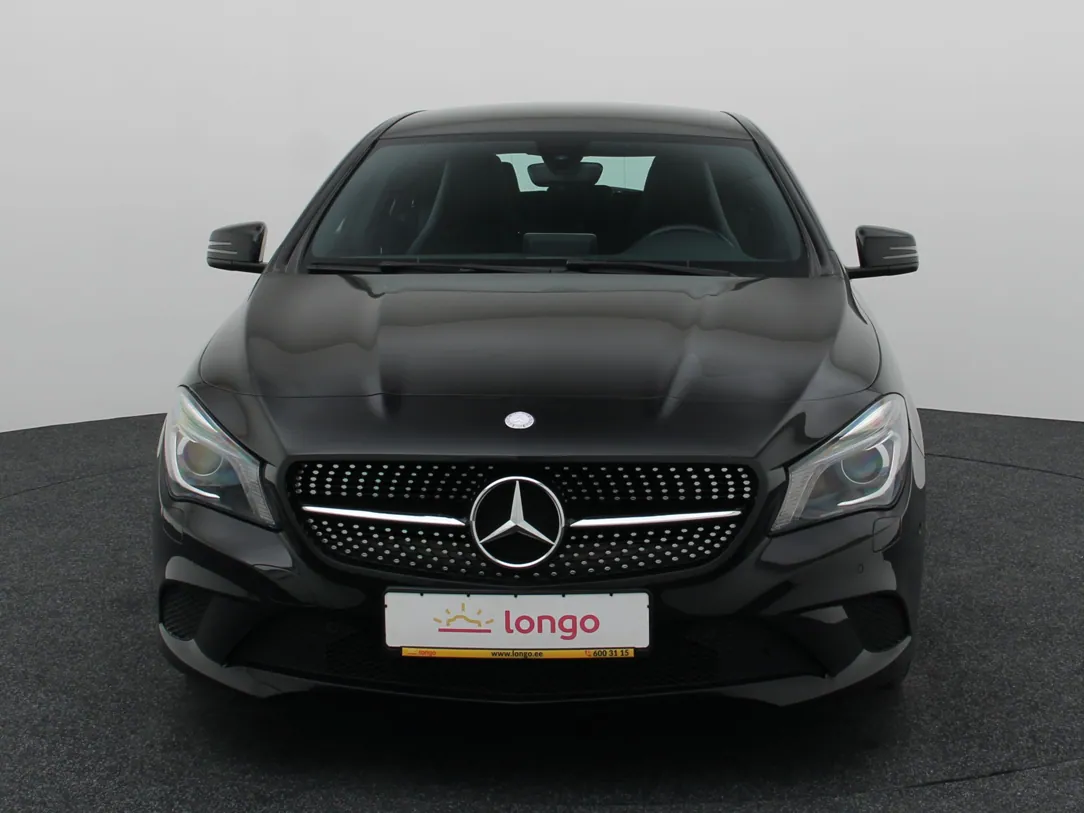 MERCEDES BENZ CLA200 Ambition