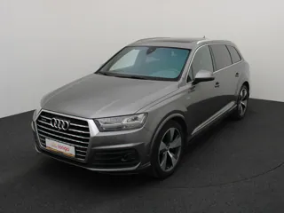AUDI Q7 S-Line