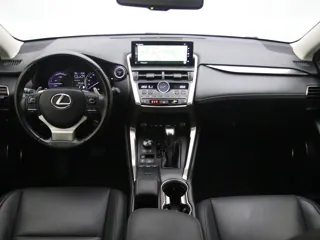 LEXUS NX300H Luxury