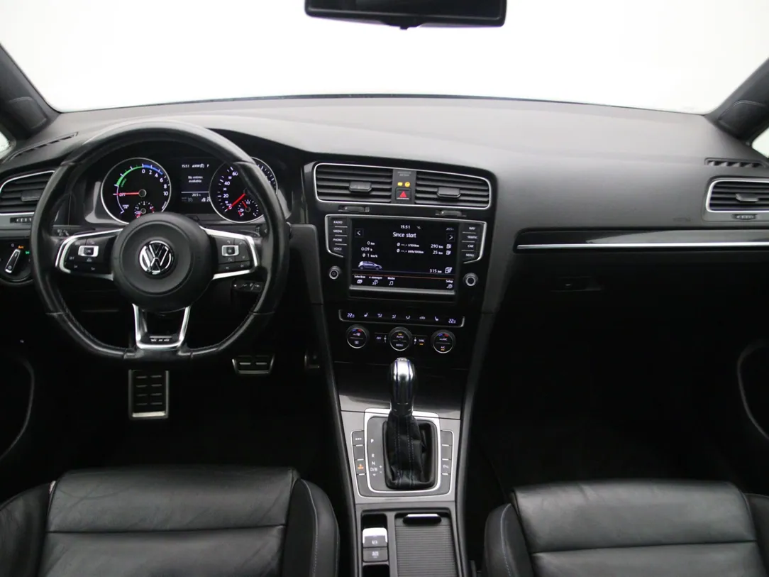 VOLKSWAGEN GOLF 7 GTE
