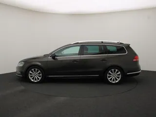 VOLKSWAGEN PASSAT B7 R-Line Executive Edition