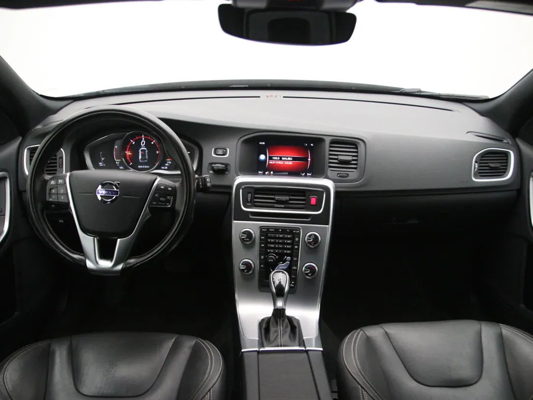 VOLVO V60 Polar+ Dynamic