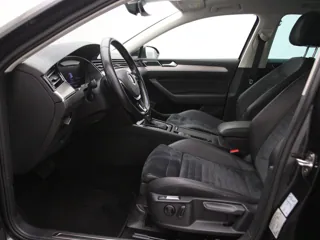 VOLKSWAGEN PASSAT B8 Highline Business R