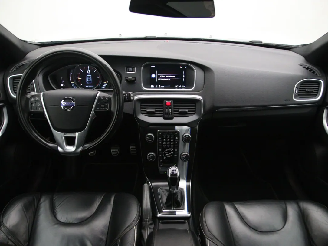 VOLVO V40 R-Design Business