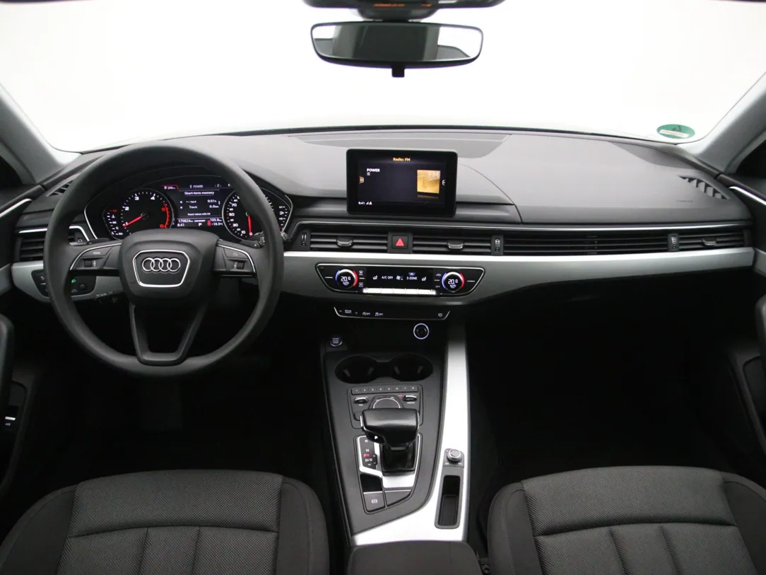 AUDI A4 Pro Line