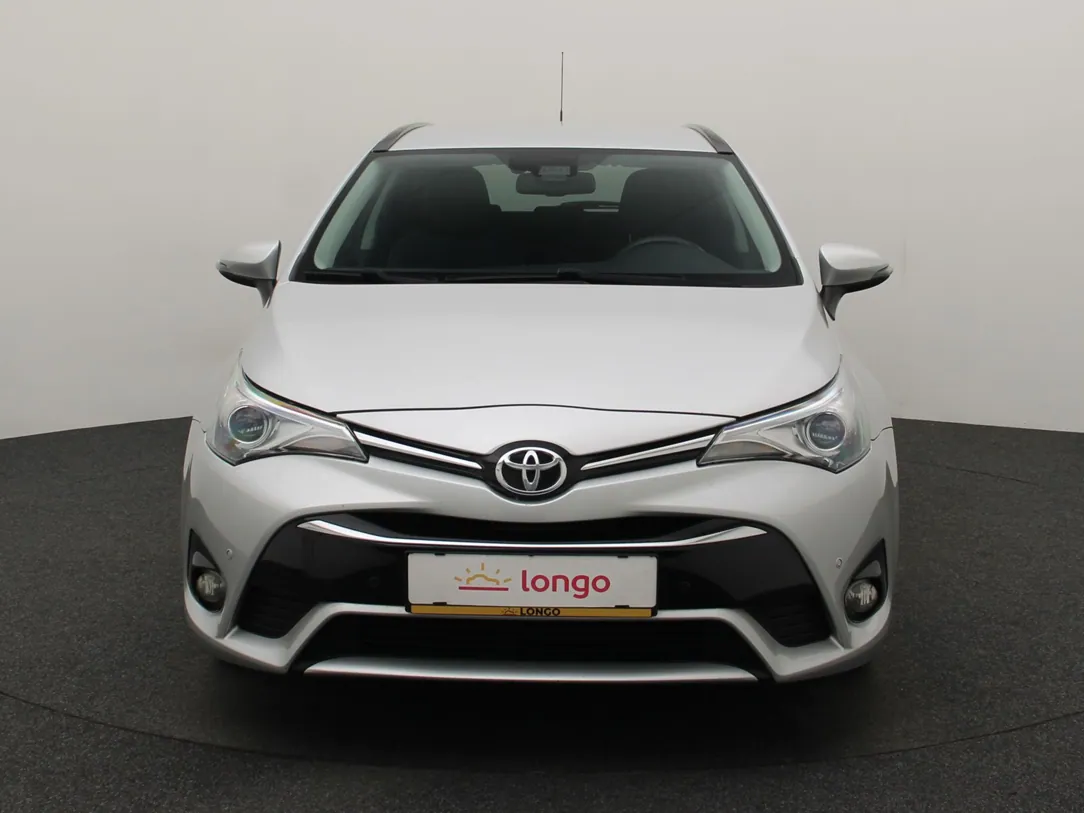 TOYOTA AVENSIS Pro
