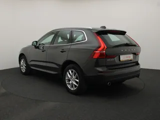 VOLVO XC60 Momentum