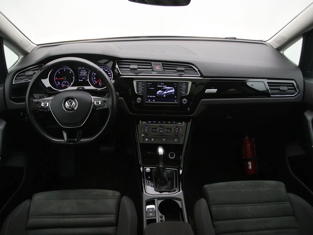 VOLKSWAGEN TOURAN Highline
