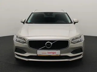VOLVO V90 Momentum