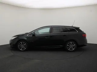 TOYOTA AVENSIS Pro