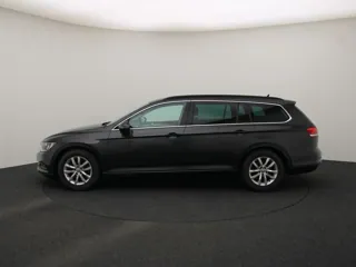 VOLKSWAGEN PASSAT B8 Highline