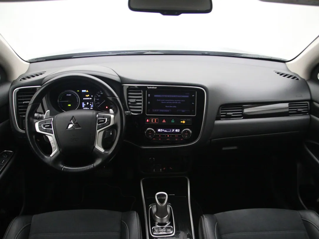 MITSUBISHI OUTLANDER Premium