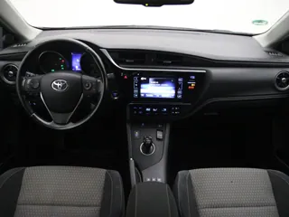 TOYOTA AURIS Black Edition