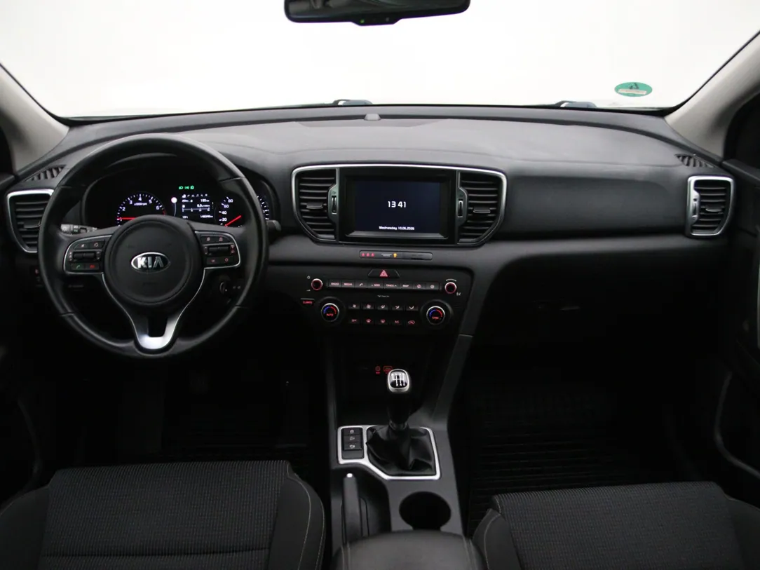 KIA SPORTAGE First Edition