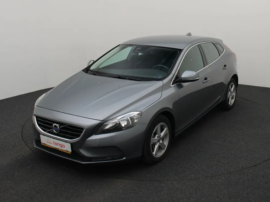 VOLVO V40 Momentum Business
