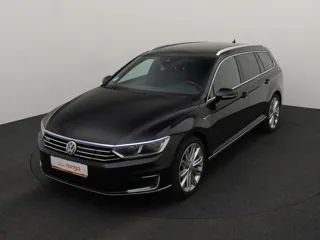 VOLKSWAGEN PASSAT B8 Highline