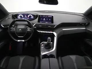 PEUGEOT 5008 GT-Line