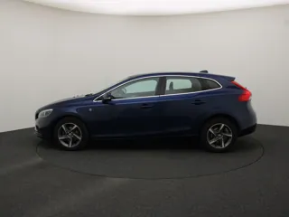VOLVO V40 Ocean Race Business
