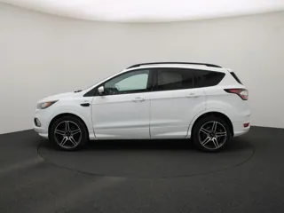 FORD KUGA ST Line