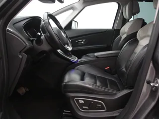 RENAULT GRAND SCENIC Initiale Paris
