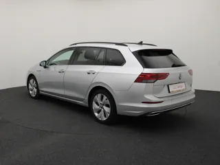 VOLKSWAGEN GOLF 8 Style